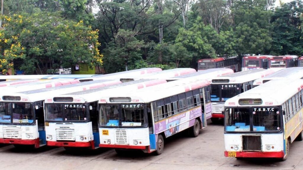 రేపటి కార్యాచరణ ప్రకటించిన ఆర్టీసీ కార్మికులు