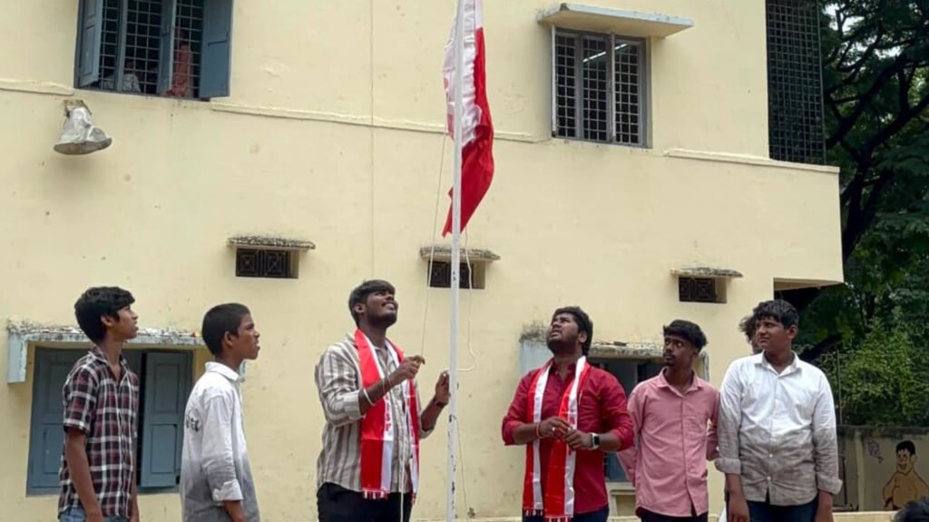 విద్య ప్రాథమిక హక్కు ప్రభుత్వాలు పూర్తిగా ఉచితంగా అందించాలి